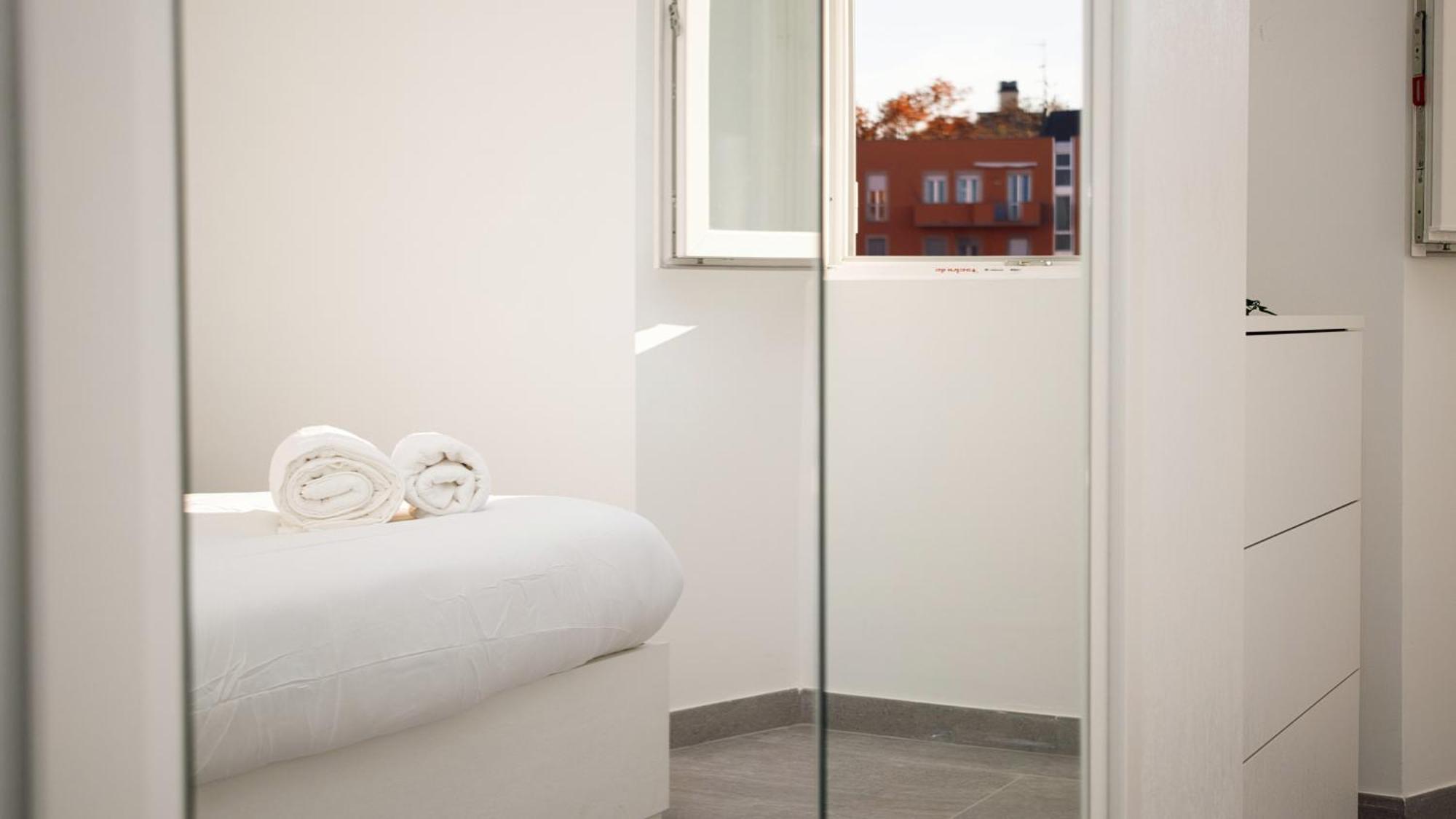 Ideal Rent - Sirtori 10 Milan