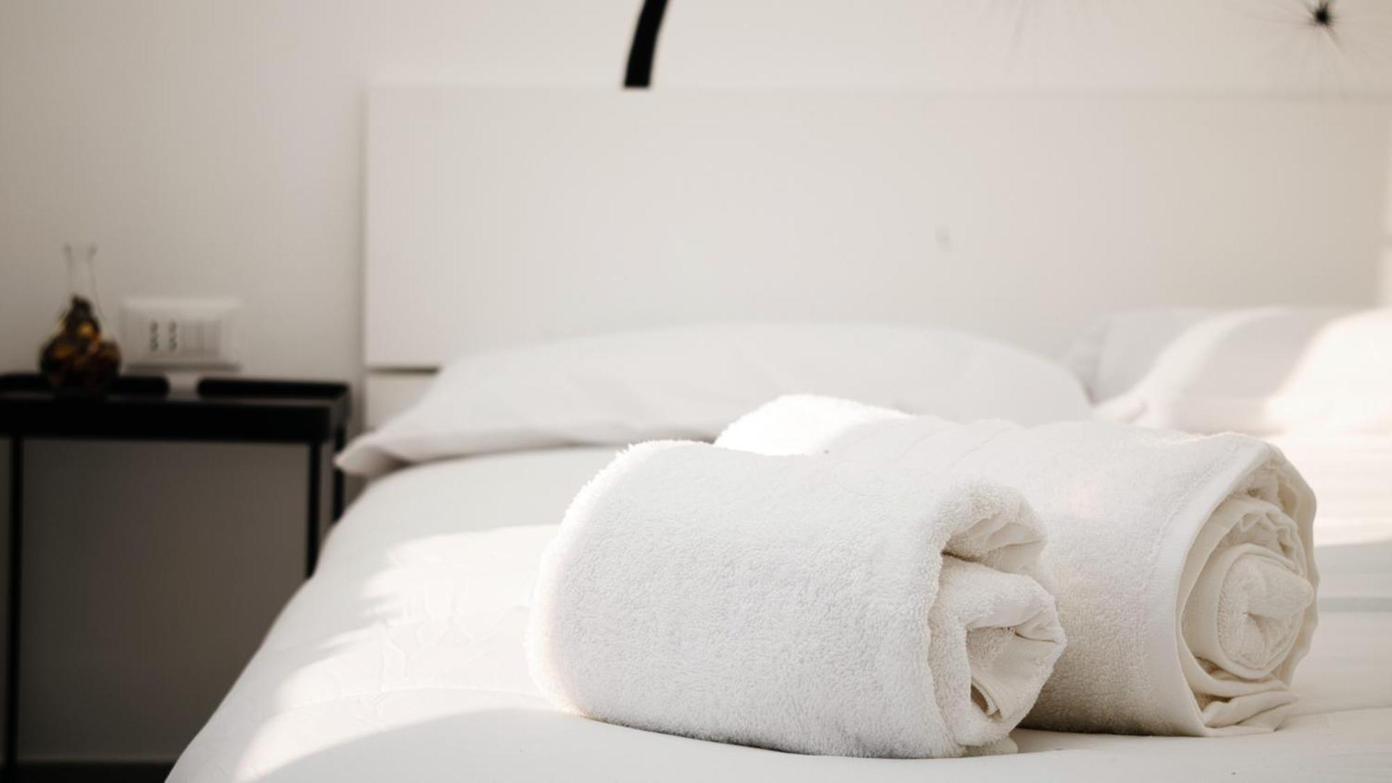 Ideal Rent - Sirtori 10 * Milan